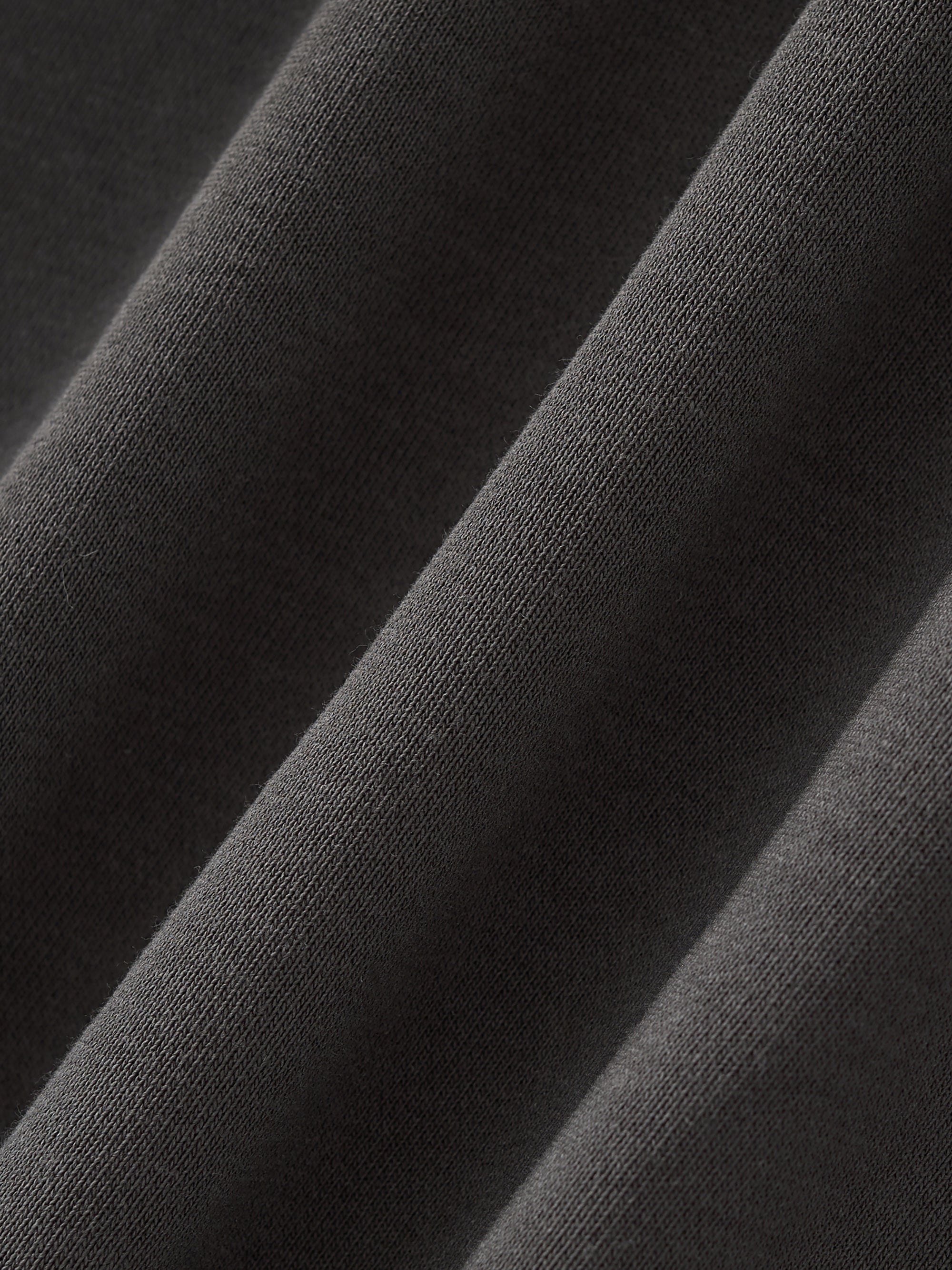 Boxy Half-Sleeve Raw-Edge T-Shirt