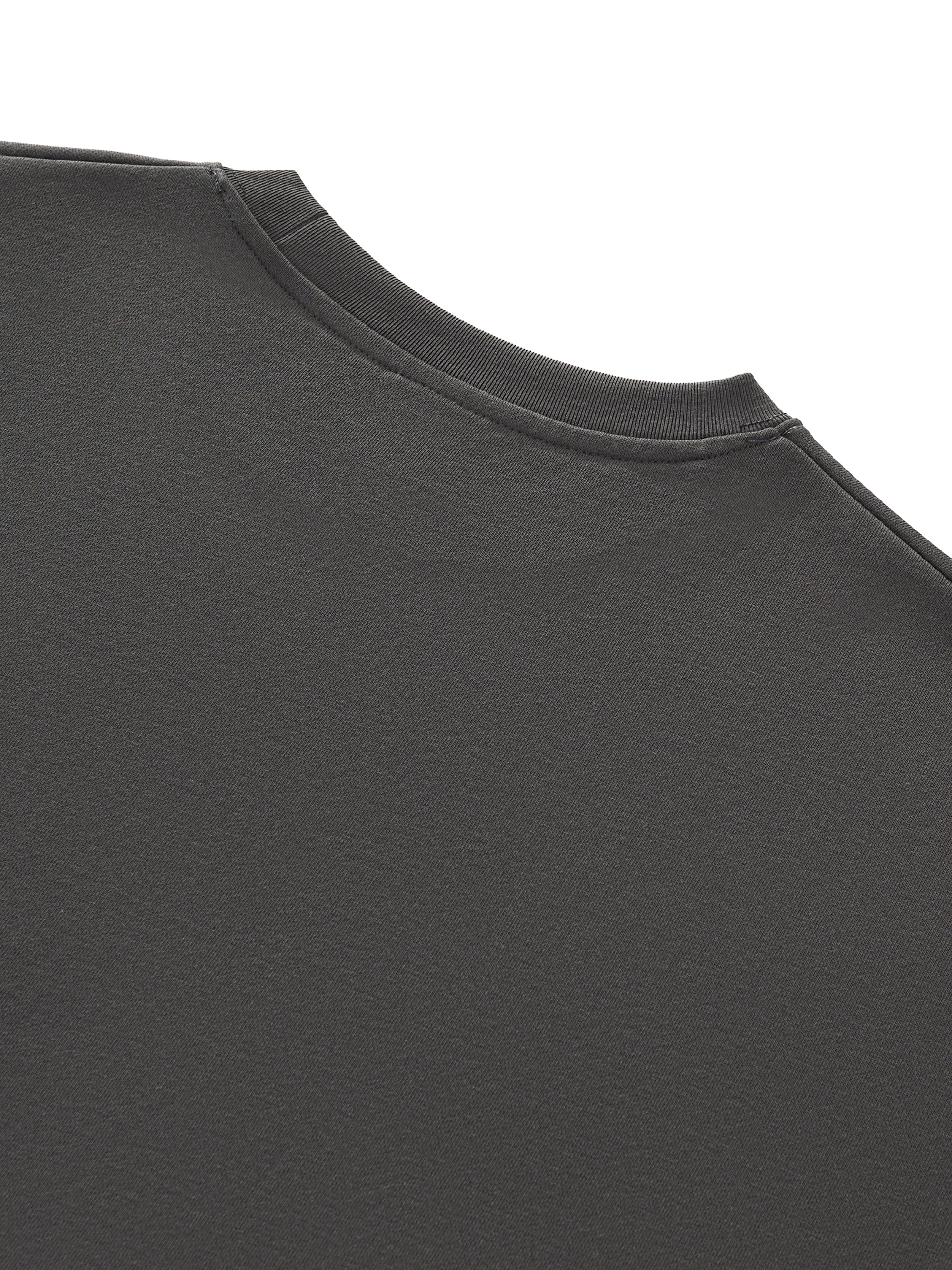 Boxy Half-Sleeve Raw-Edge T-Shirt